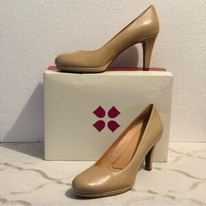 Naturalizer Michelle Platform Pumps Taupe Beige Leather Comfort Heels Size 8.5